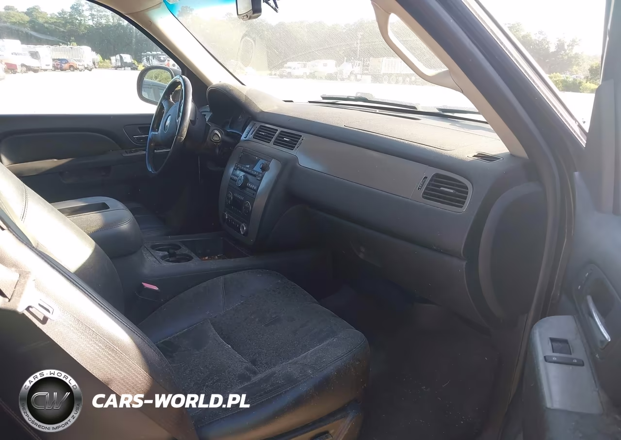 2010 Chevrolet Suburban 1500 Lt1 VIN:1GNUKJE3XAR165529 - 5