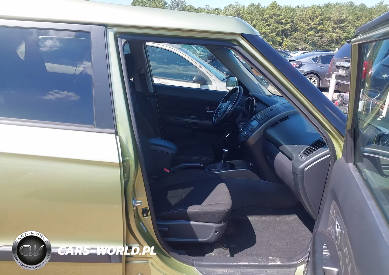 2013 Kia Soul + VIN:KNDJT2A67D7528562 - 5
