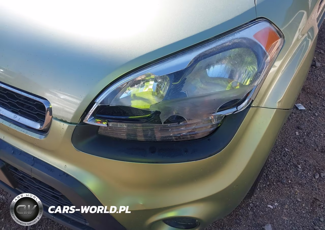 2013 Kia Soul + VIN:KNDJT2A67D7528562 - 6