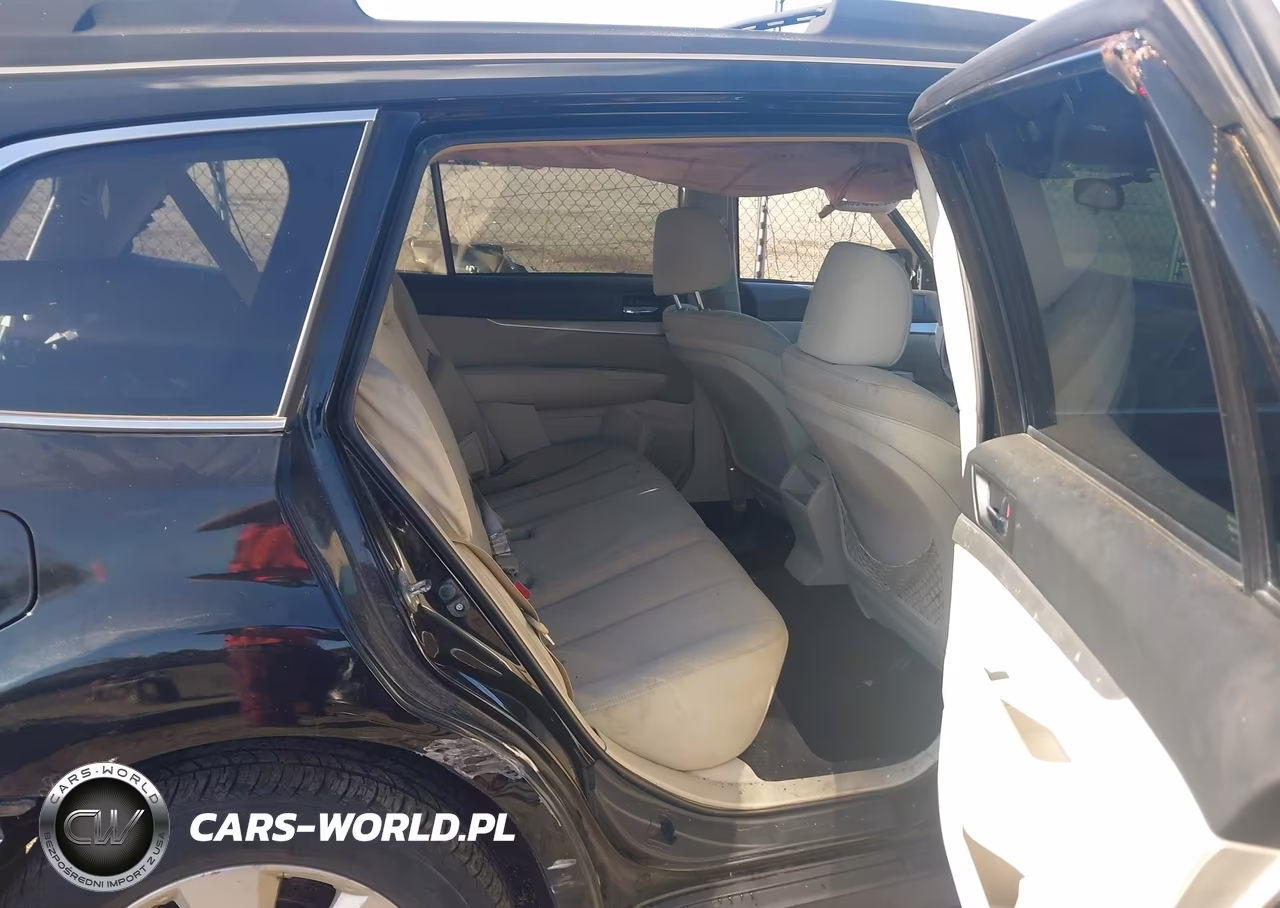 2011 Subaru Outback 2.5I Premium VIN:4S4BRBCC2B3402776 - 8