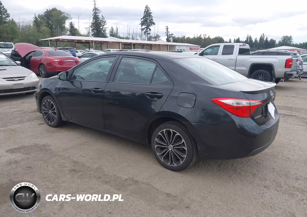 2015 Toyota Corolla S Plus VIN:2T1BURHE1FC438364 - 3