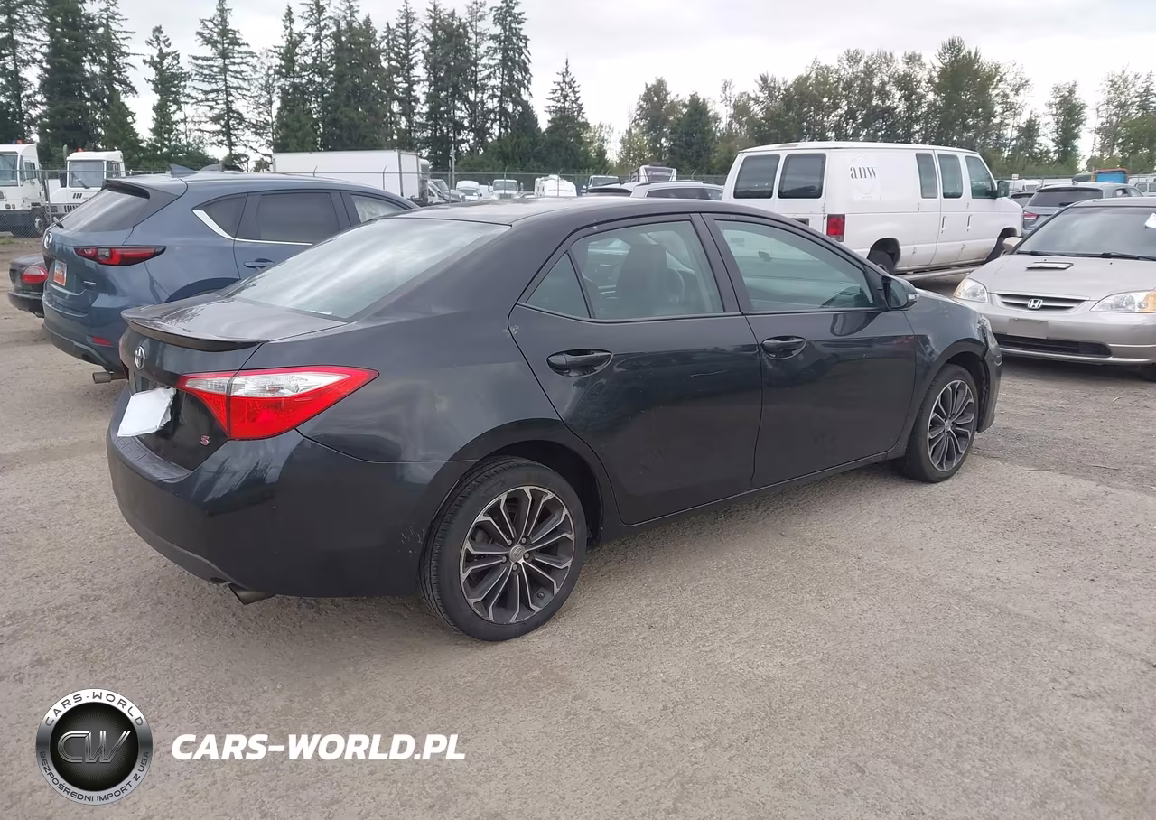 2015 Toyota Corolla S Plus VIN:2T1BURHE1FC438364 - 4