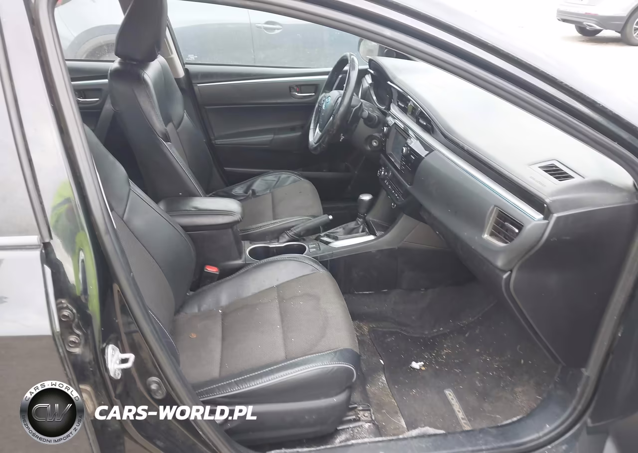 2015 Toyota Corolla S Plus VIN:2T1BURHE1FC438364 - 5