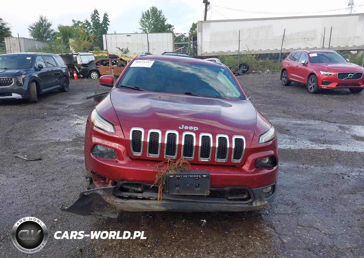2015 Jeep Cherokee Latitude VIN:1C4PJLCB5FW591460 - 12