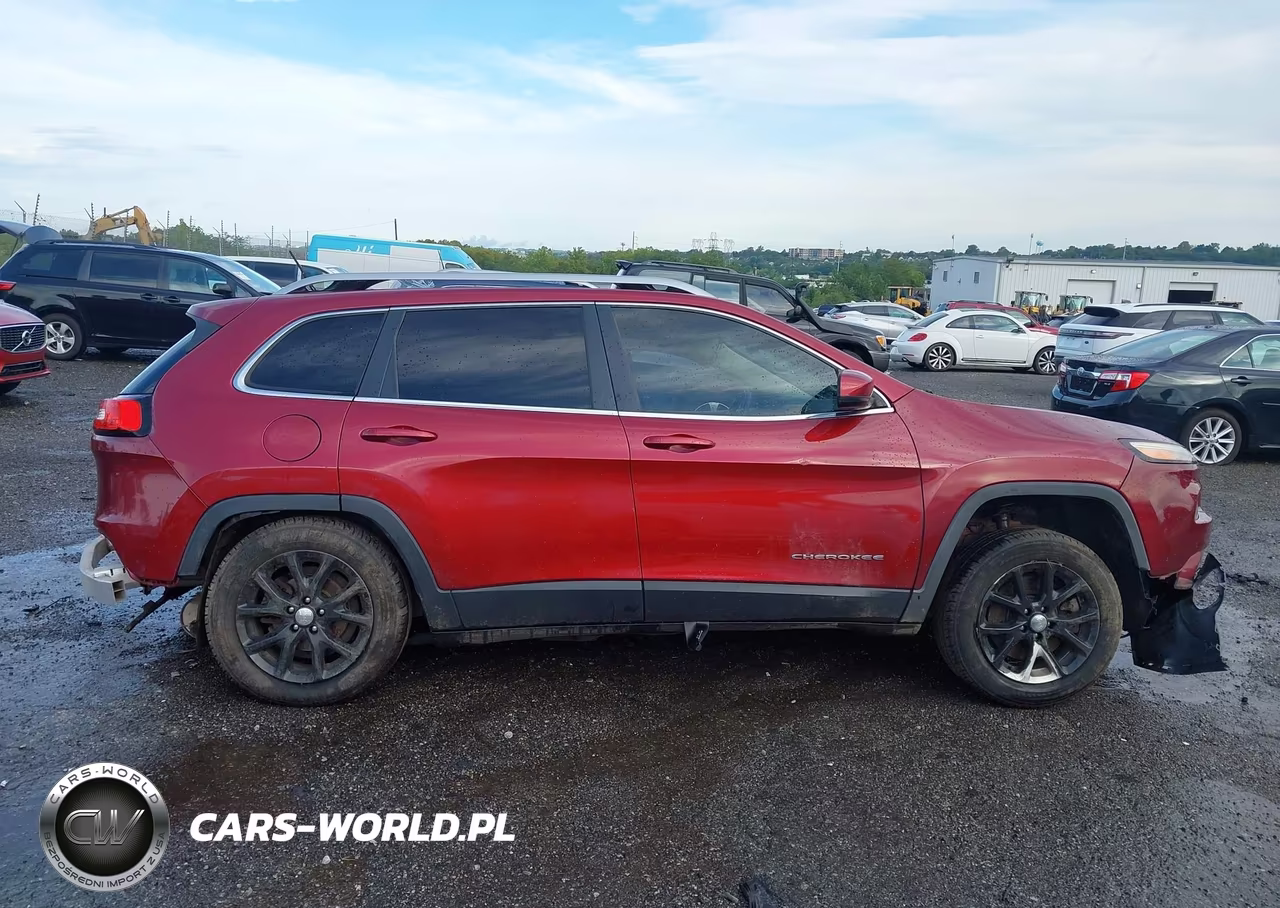 2015 Jeep Cherokee Latitude VIN:1C4PJLCB5FW591460 - 13