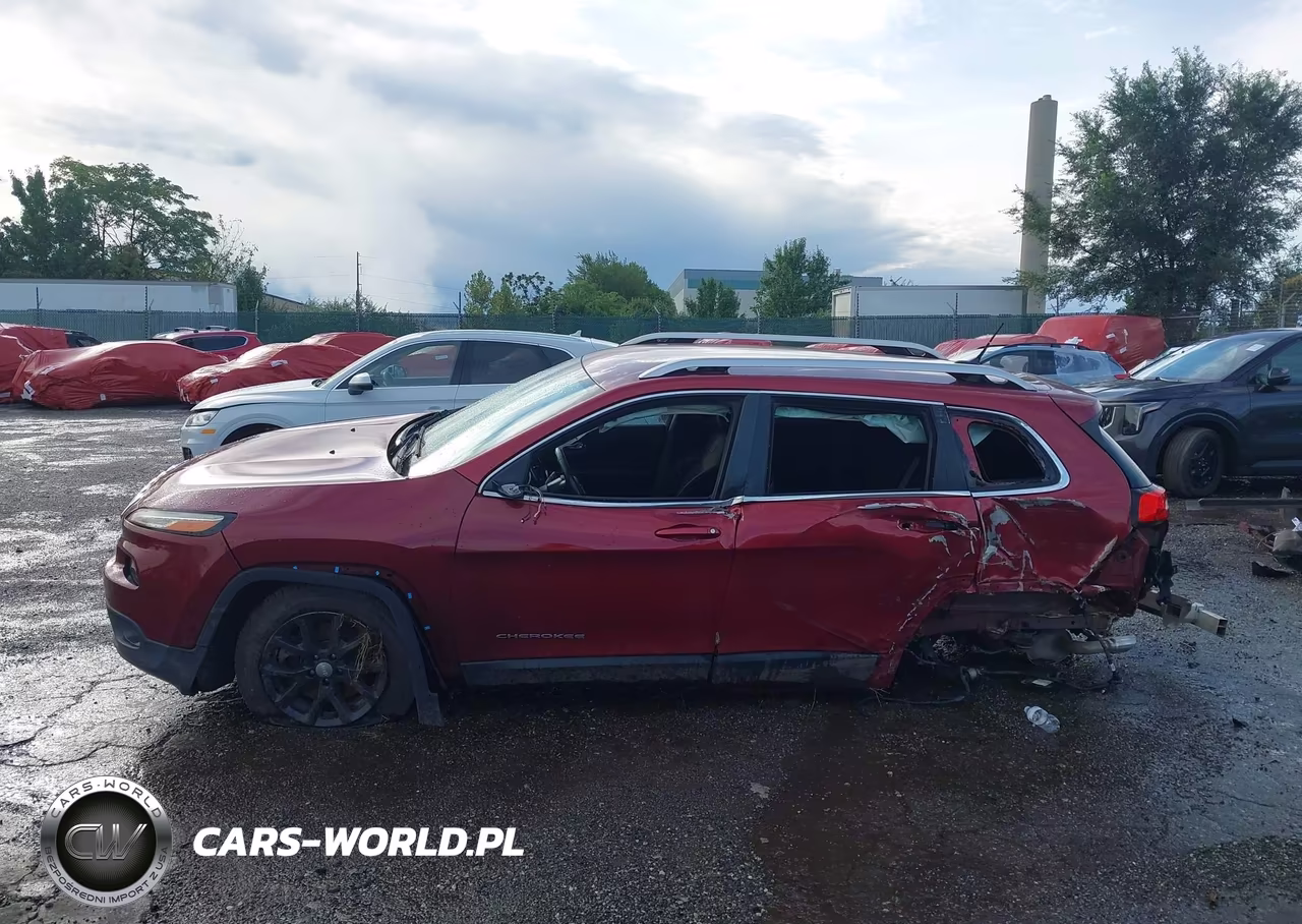 2015 Jeep Cherokee Latitude VIN:1C4PJLCB5FW591460 - 14