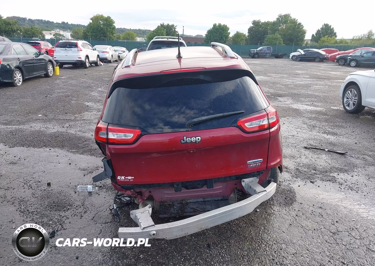 2015 Jeep Cherokee Latitude VIN:1C4PJLCB5FW591460 - 16