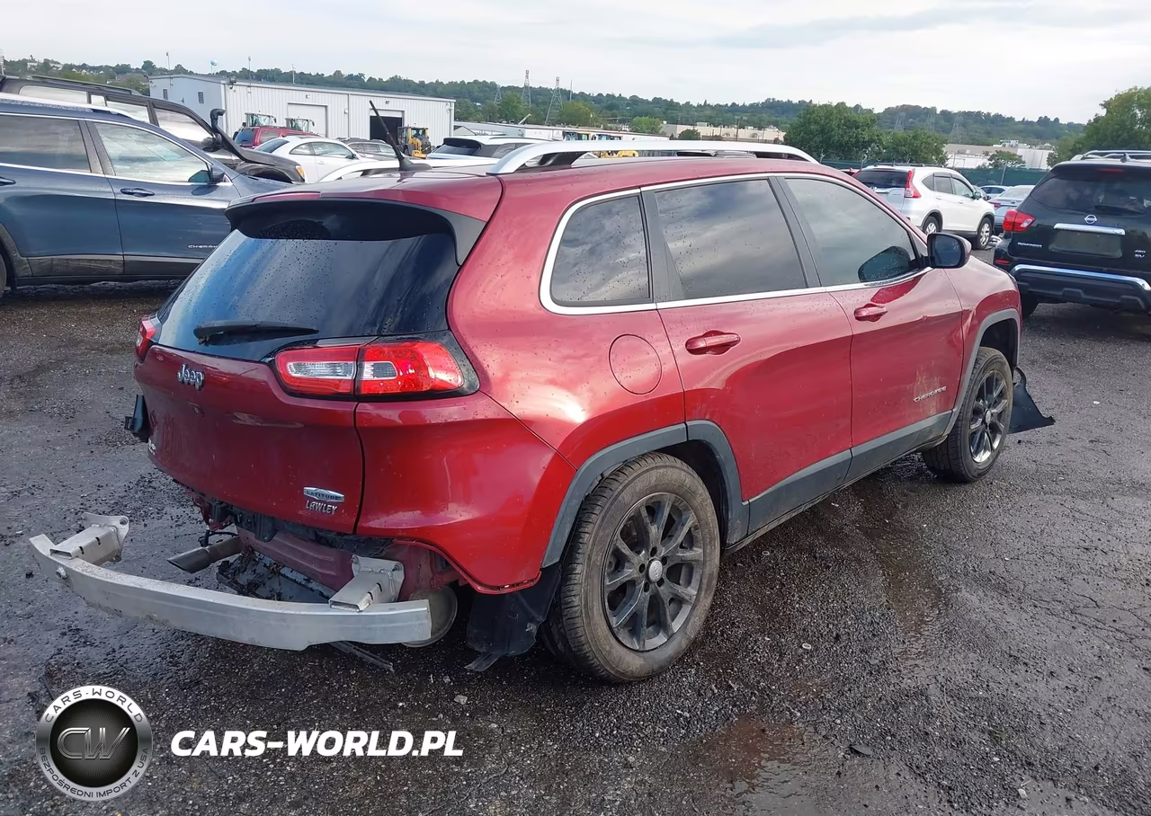 2015 Jeep Cherokee Latitude VIN:1C4PJLCB5FW591460 - 4