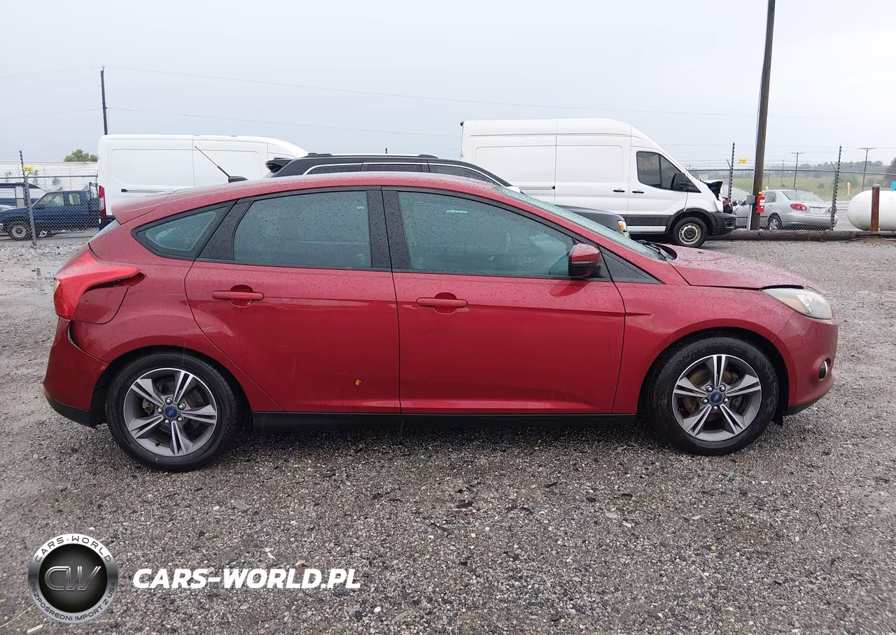 2014 Ford Focus Se VIN:1FADP3K22EL395761 - 13