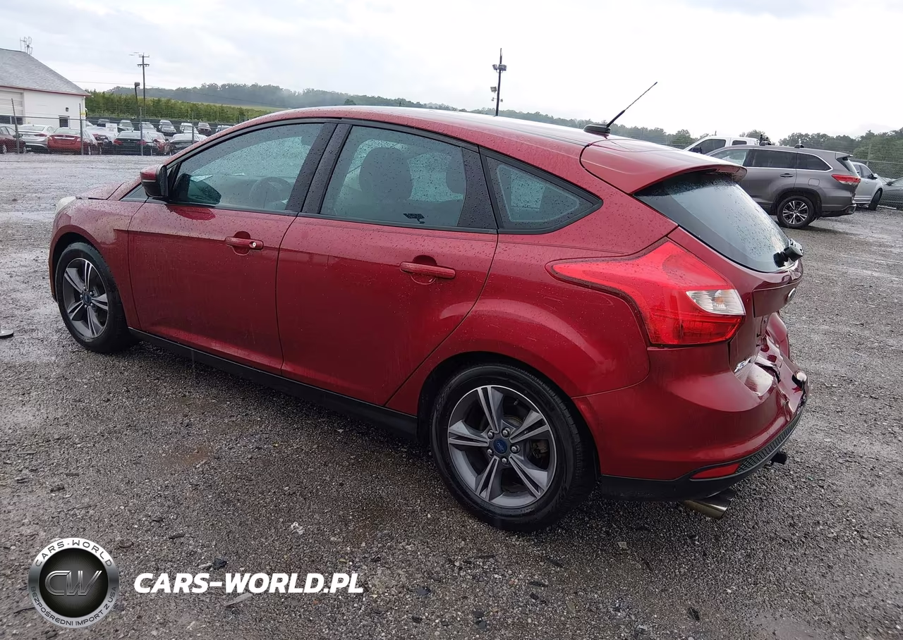 2014 Ford Focus Se VIN:1FADP3K22EL395761 - 3