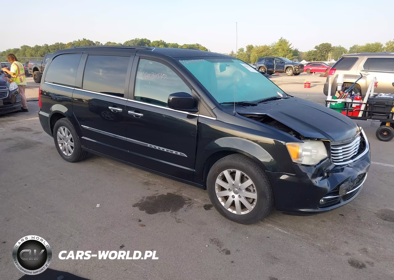 2014 Chrysler Town & Country Touring