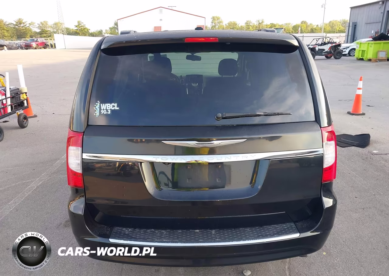 2014 Chrysler Town & Country Touring VIN:2C4RC1BG9ER410193 - 16