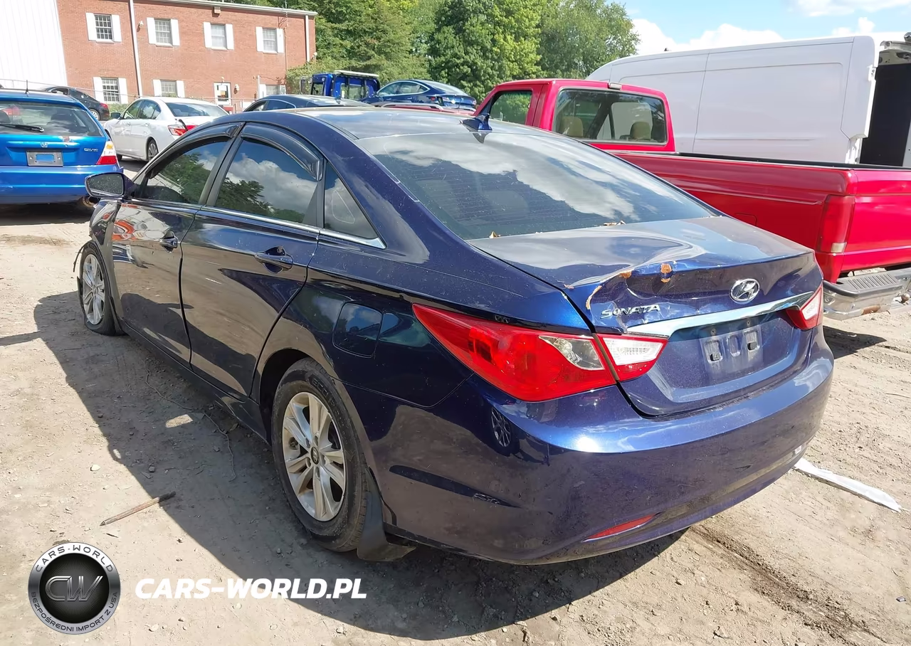 2012 Hyundai Sonata Gls VIN:5NPEB4AC4CH350061 - 3