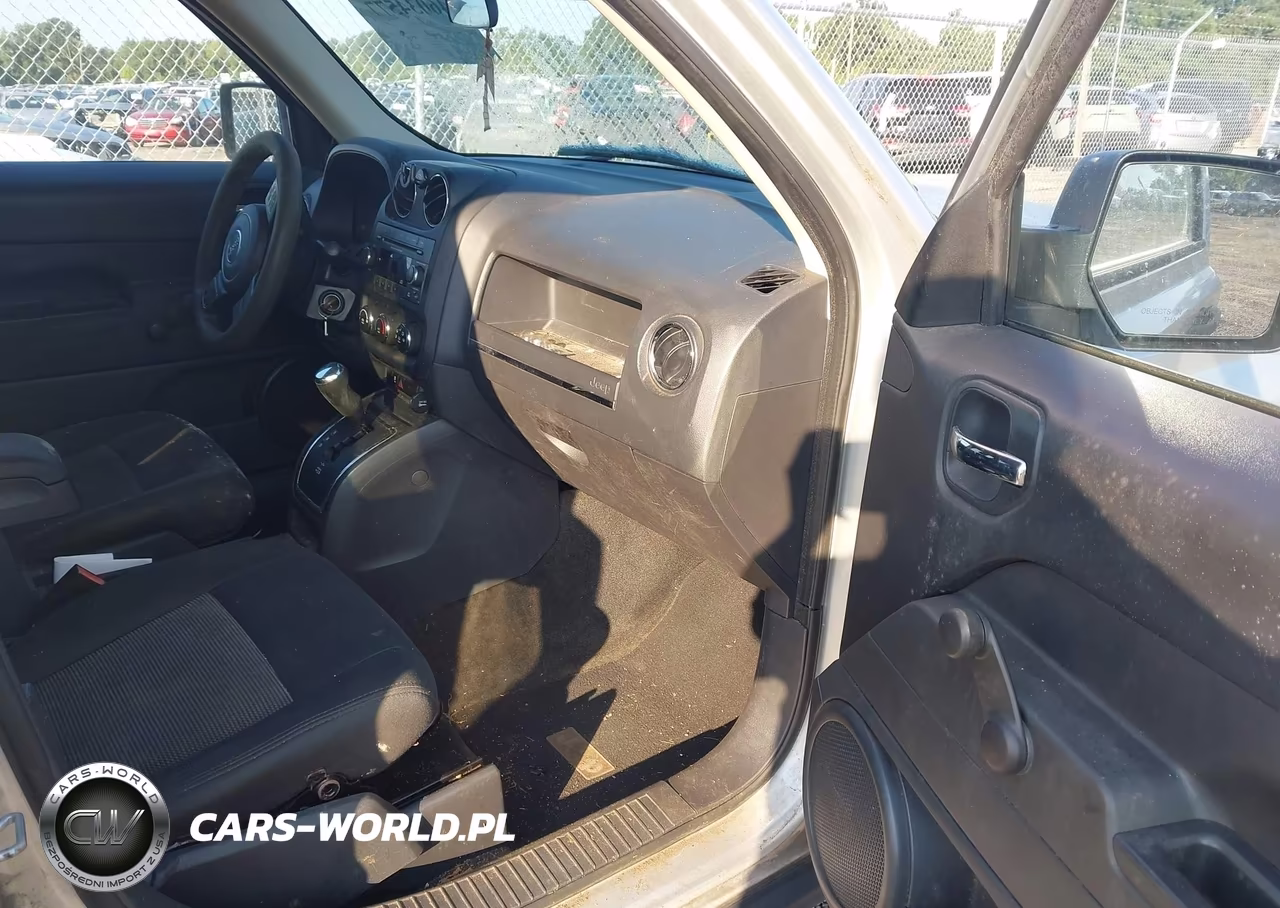 2012 Jeep Patriot Sport VIN:1C4NJPBB7CD649110 - 5