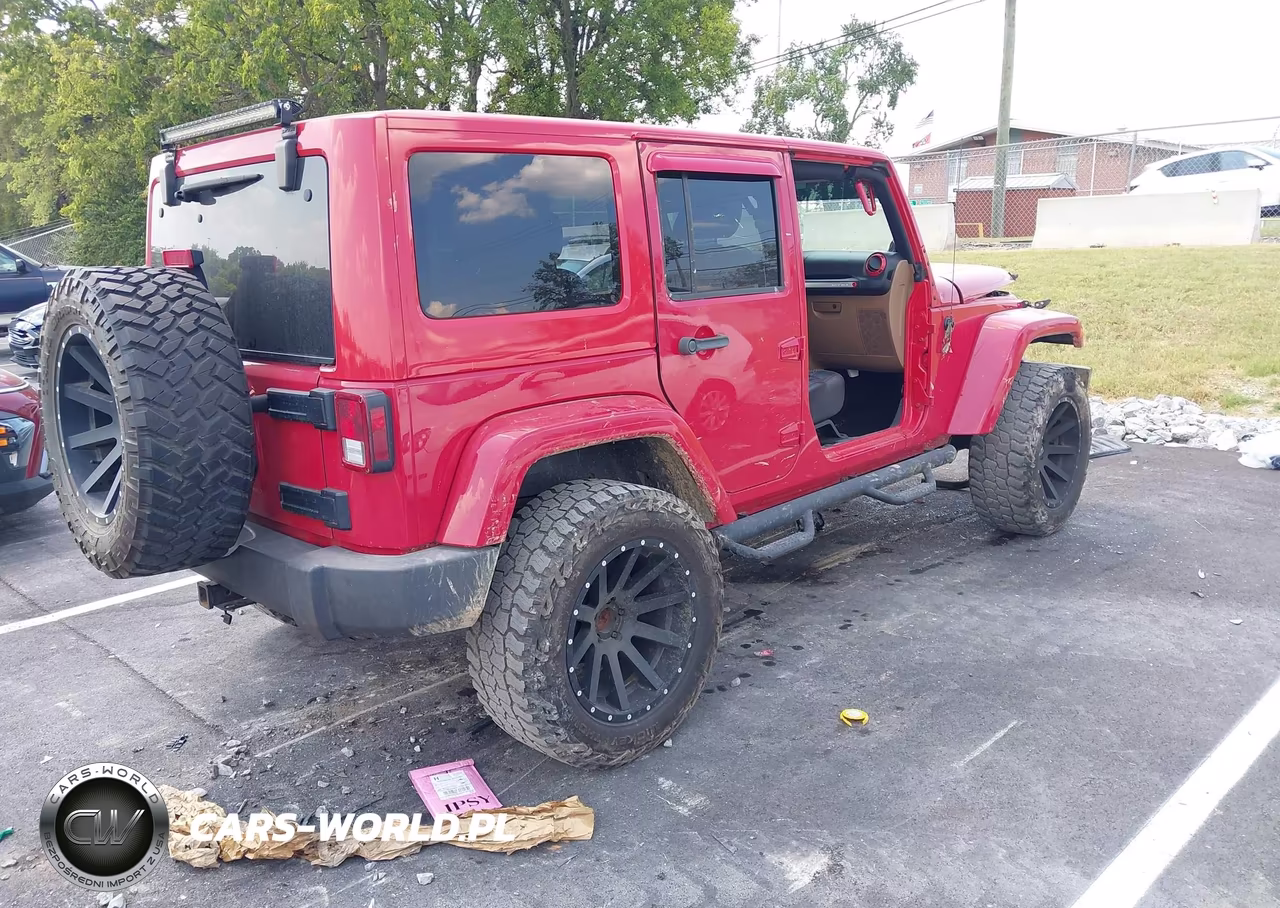 2011 Jeep Wrangler Unlimited Sahara VIN:1J4BA5H13BL577083 - 4