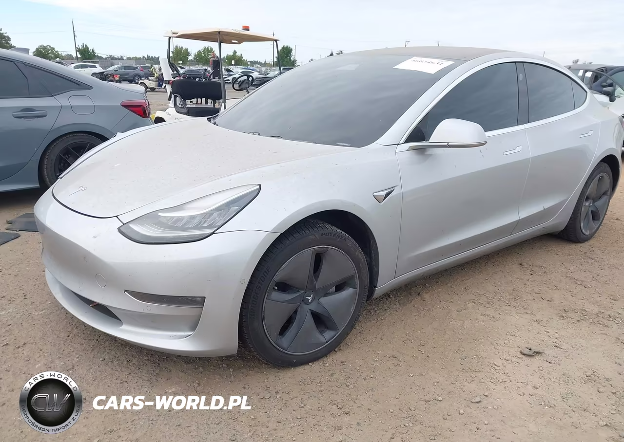 2018 Tesla Model 3 Long Range-Mid Range VIN:5YJ3E1EA5JF060705 - 2