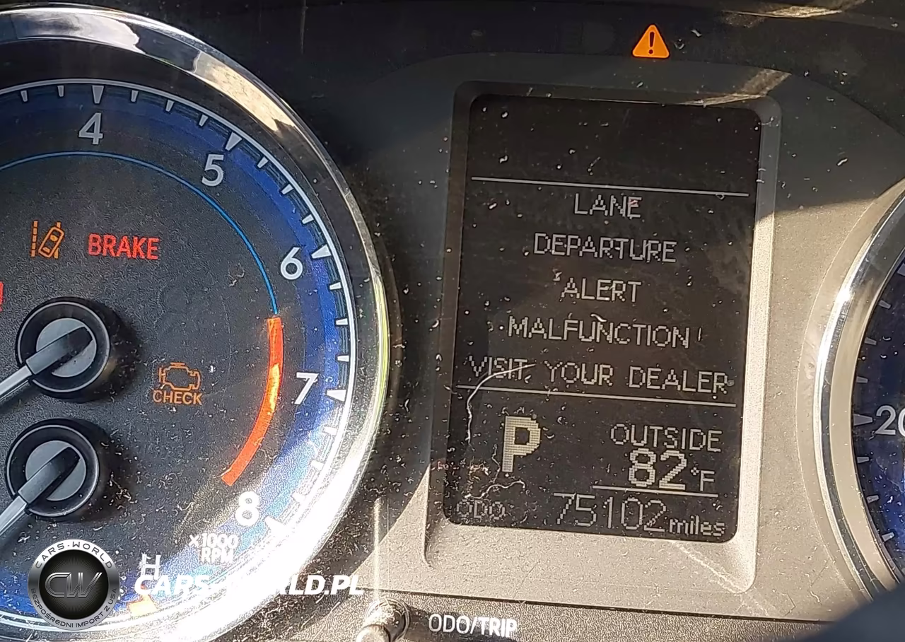2018 Toyota Corolla Le VIN:2T1BURHE1JC113464 - 15