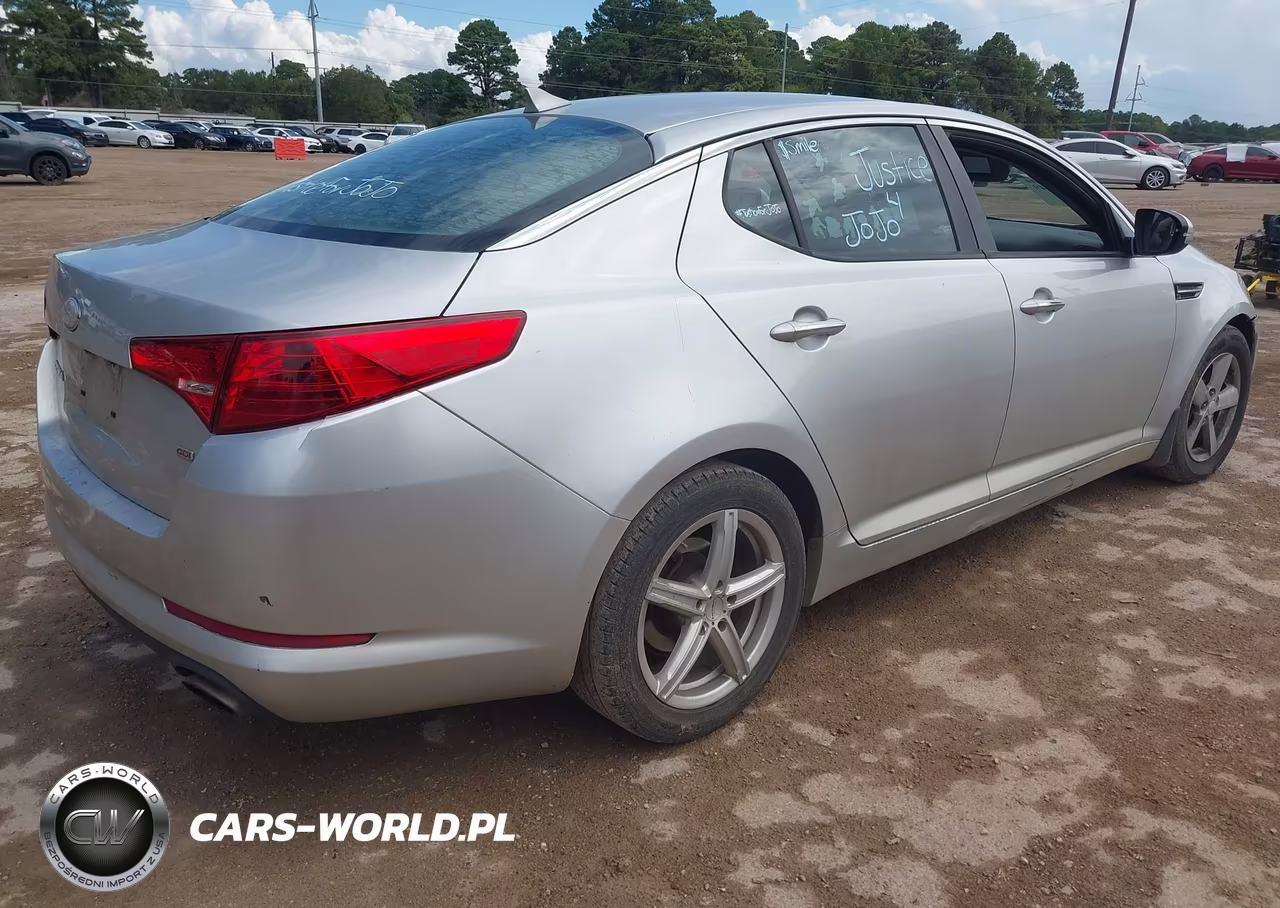 2013 Kia Optima Lx VIN:KNAGM4A72D5379644 - 4
