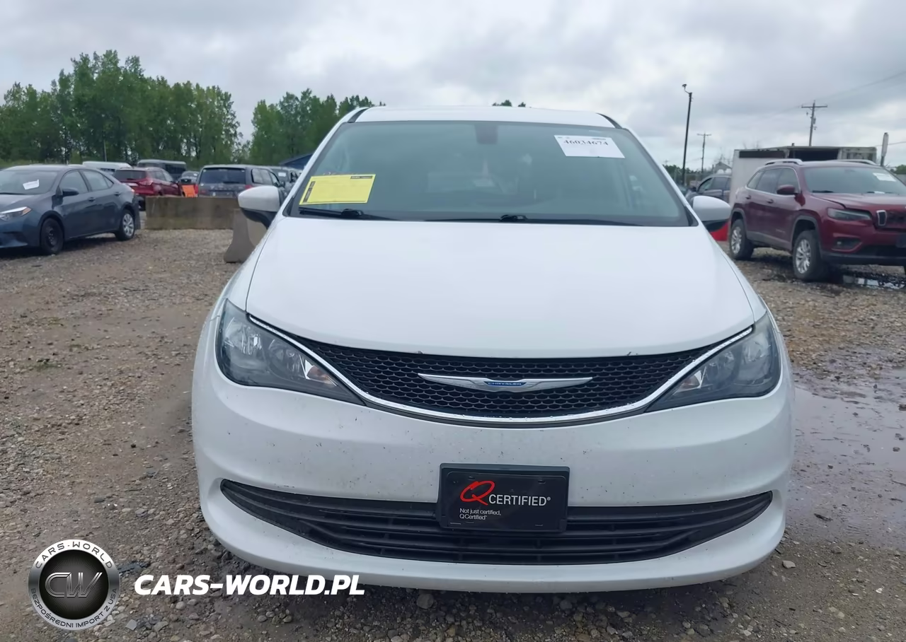 2017 Chrysler Pacifica Lx VIN:2C4RC1CG4HR506039 - 13