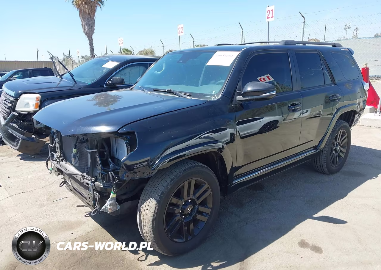 2020 Toyota 4Runner Nightshade Special Edition VIN:JTEBU5JR9L5814691 - 2