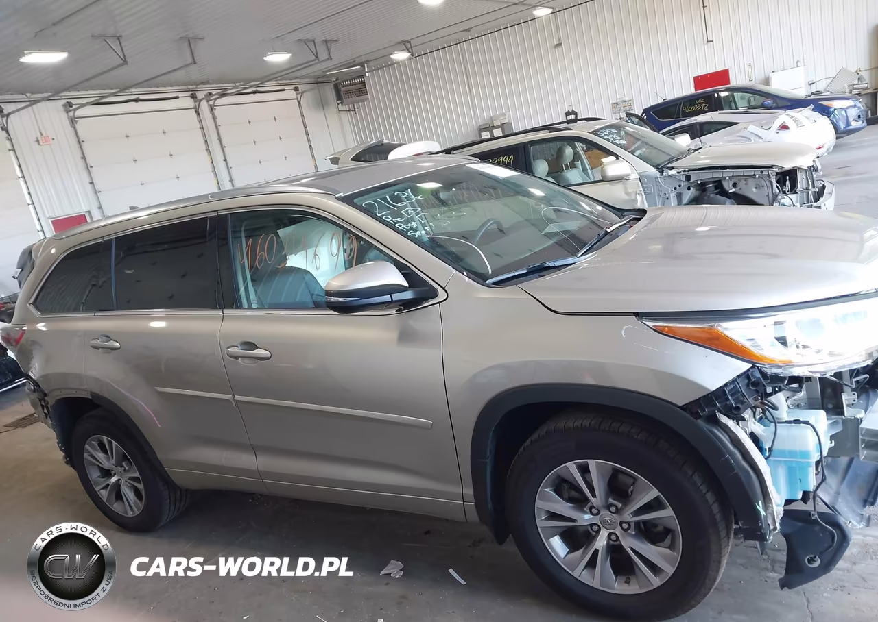 2015 Toyota Highlander Xle V6 VIN:5TDJKRFH6FS204050 - 14