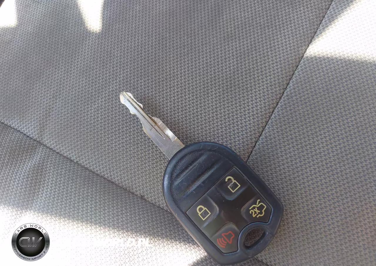 2010 Ford Escape Xlt VIN:1FMCU0DG5AKC68942 - 11