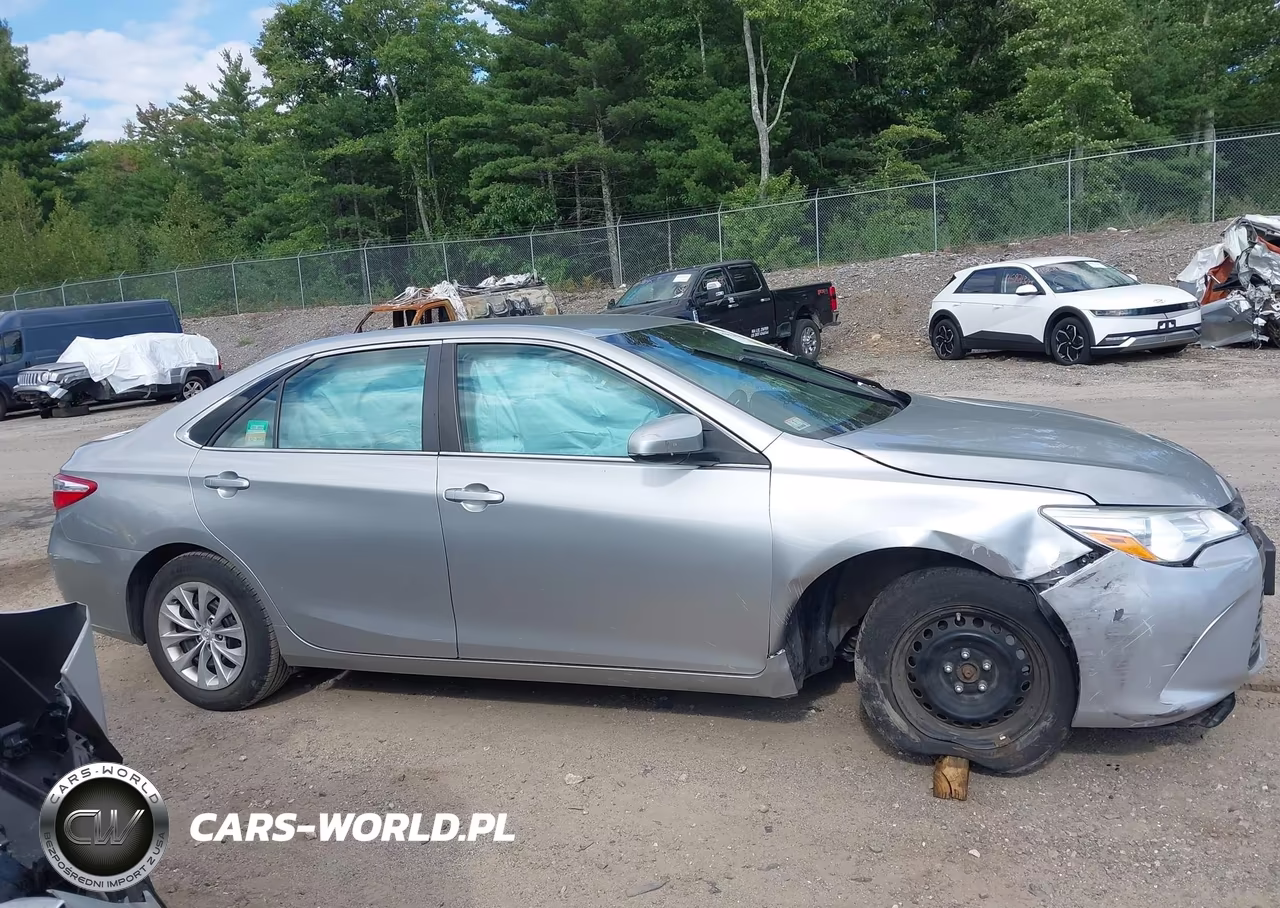 2017 Toyota Camry Le VIN:4T1BF1FK2HU297584 - 13