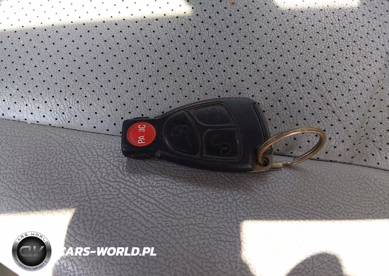 2001 Mercedes-Benz C 240 VIN:WDBRF61J11F111587 - 11