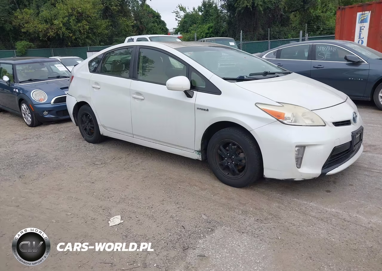 2014 Toyota Prius Two