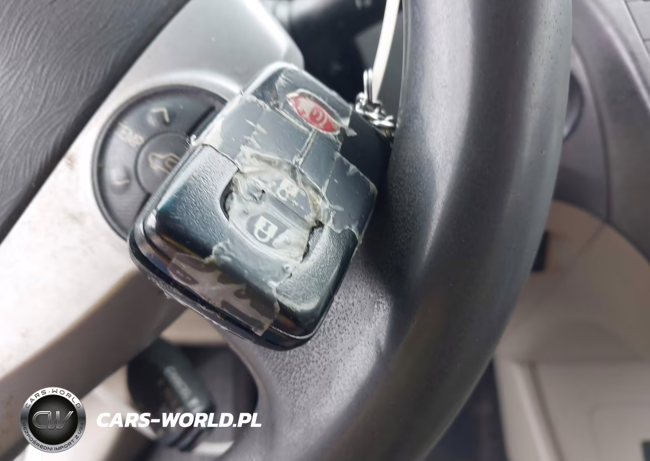 2014 Toyota Prius Two VIN:JTDKN3DU7E1747900 - 11