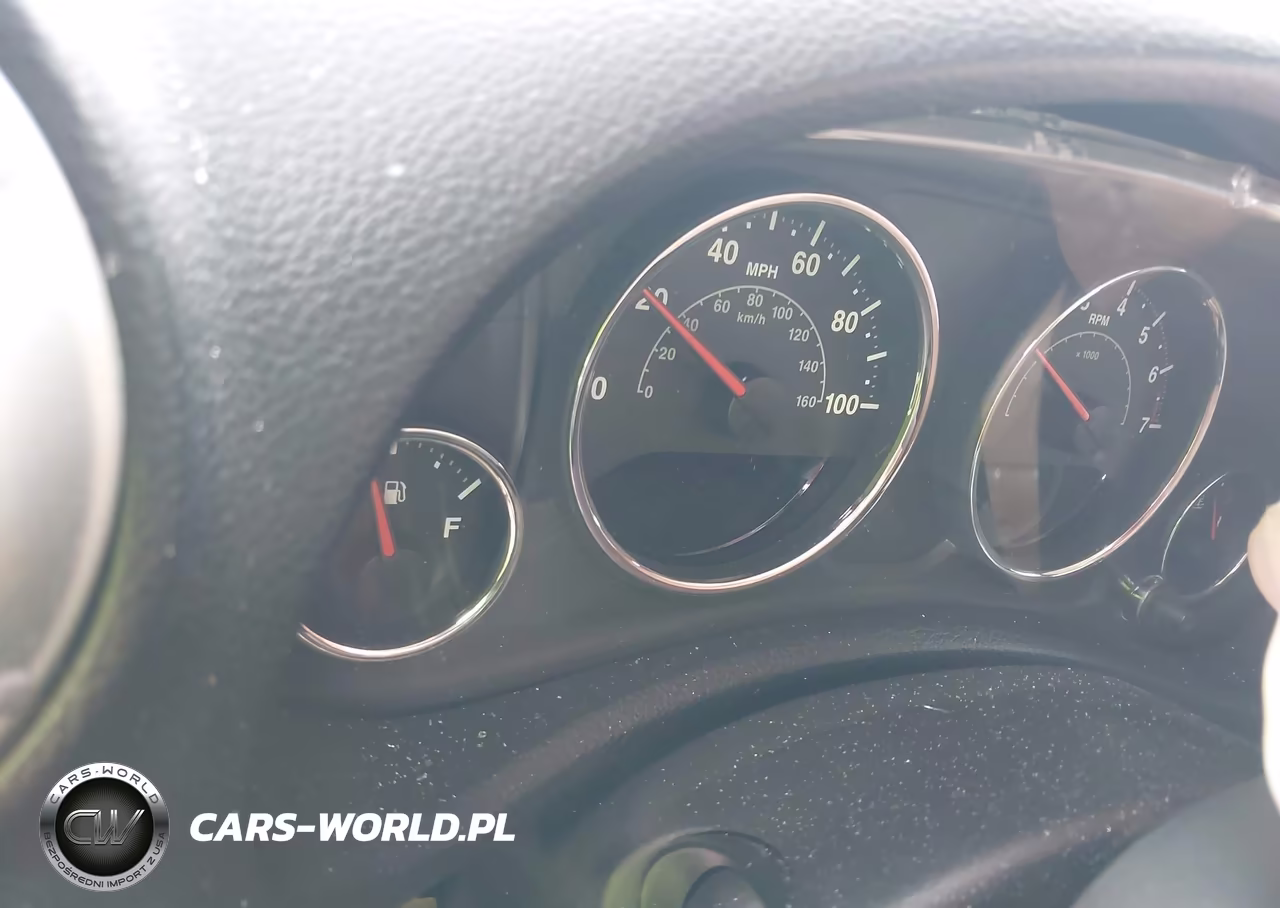2012 Jeep Wrangler Unlimited Sahara VIN:1C4HJWEG1CL168421 - 7