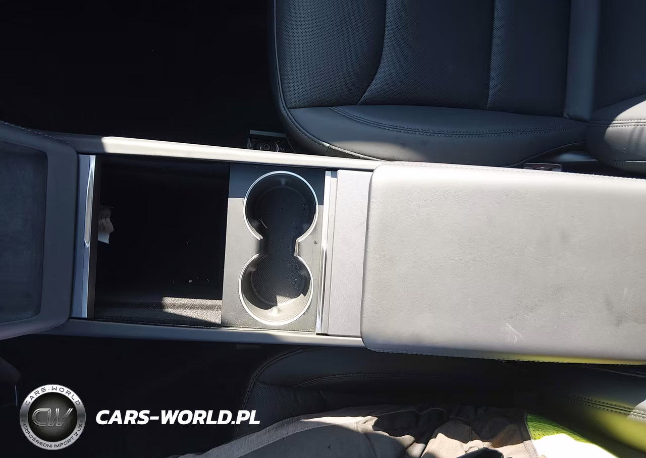 2025 Tesla Model 3 Long Range Rear-Wheel Drive-Standard Rear-Wheel Drive VIN:5YJ3E1EA6SF977007 - 23
