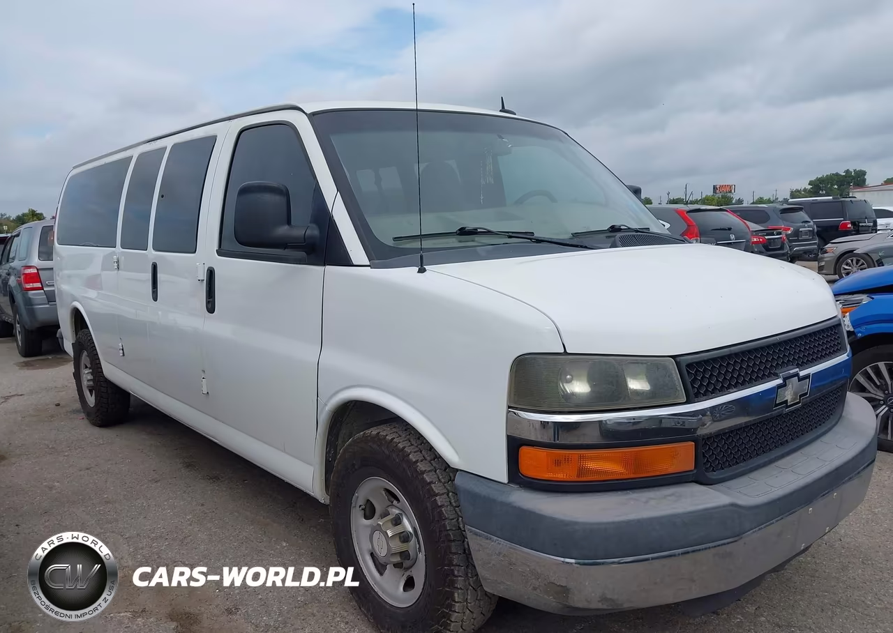 2011 Chevrolet Express 3500 Lt