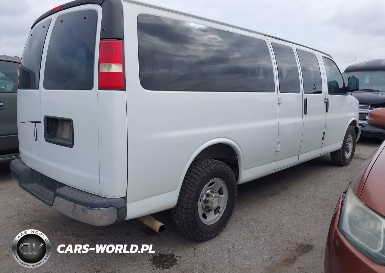 2011 Chevrolet Express 3500 Lt VIN:1GAZG1FGXB1127664 - 4