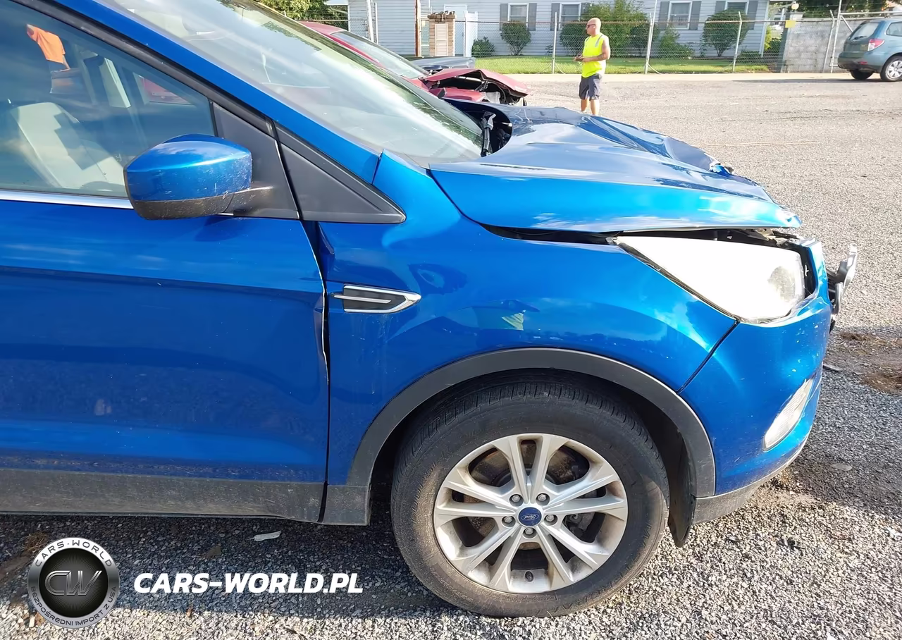 2018 Ford Escape Se VIN:1FMCU9GD2JUA29388 - 18