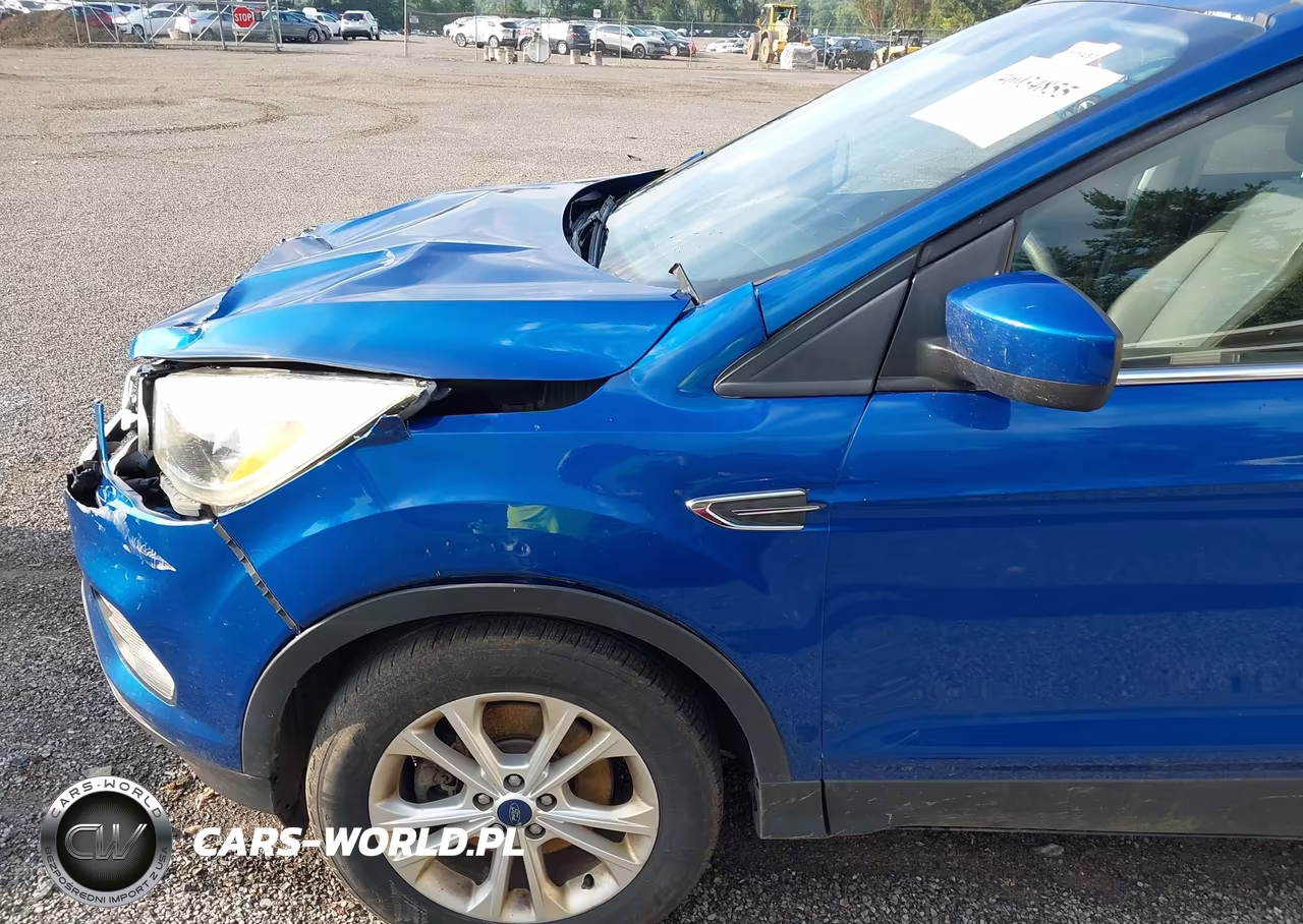 2018 Ford Escape Se VIN:1FMCU9GD2JUA29388 - 19