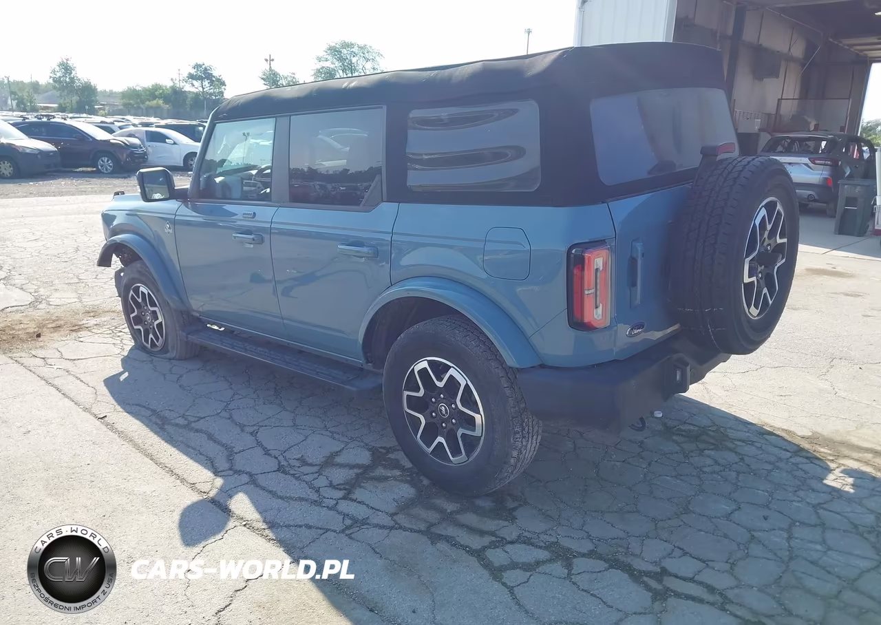 2023 Ford Bronco Outer Banks VIN:1FMEE5DP6PLC02910 - 3