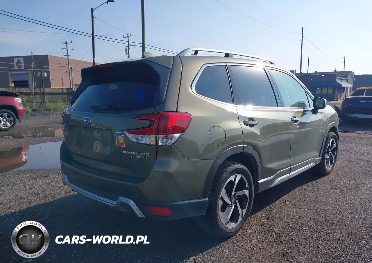 2022 Subaru Forester Touring VIN:JF2SKARC0NH422821 - 4