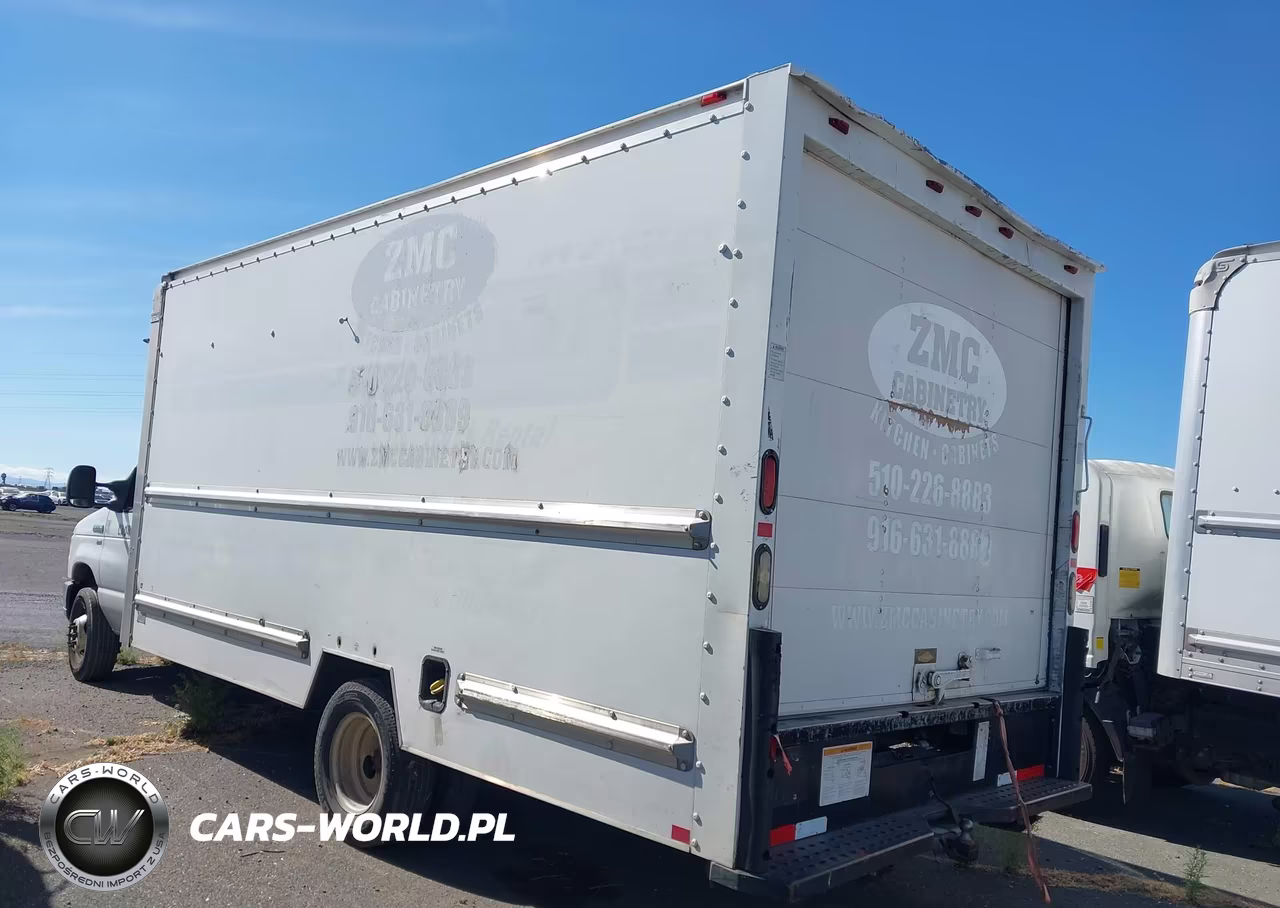 2010 Ford E-350 Cutaway VIN:1FDWE3FL8ADA19982 - 3