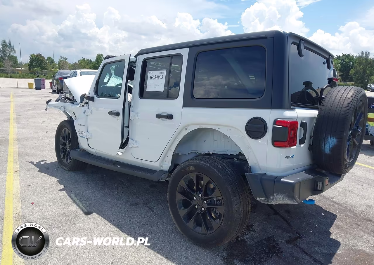 2022 Jeep Wrangler 4Xe Unlimited Sahara 4X4 VIN:1C4JJXP61NW279404 - 3
