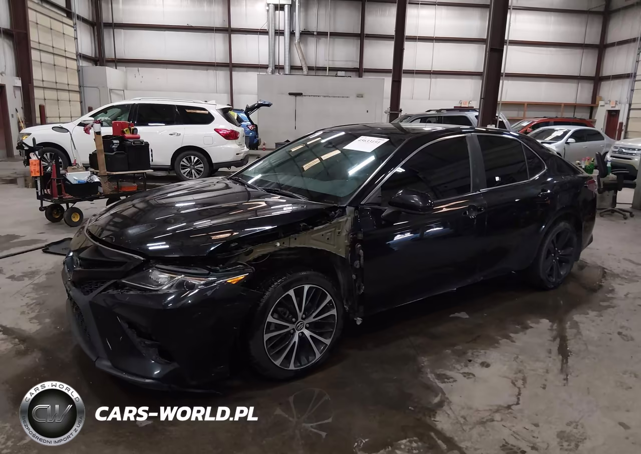 2018 Toyota Camry Se VIN:4T1B11HK4JU151091 - 2