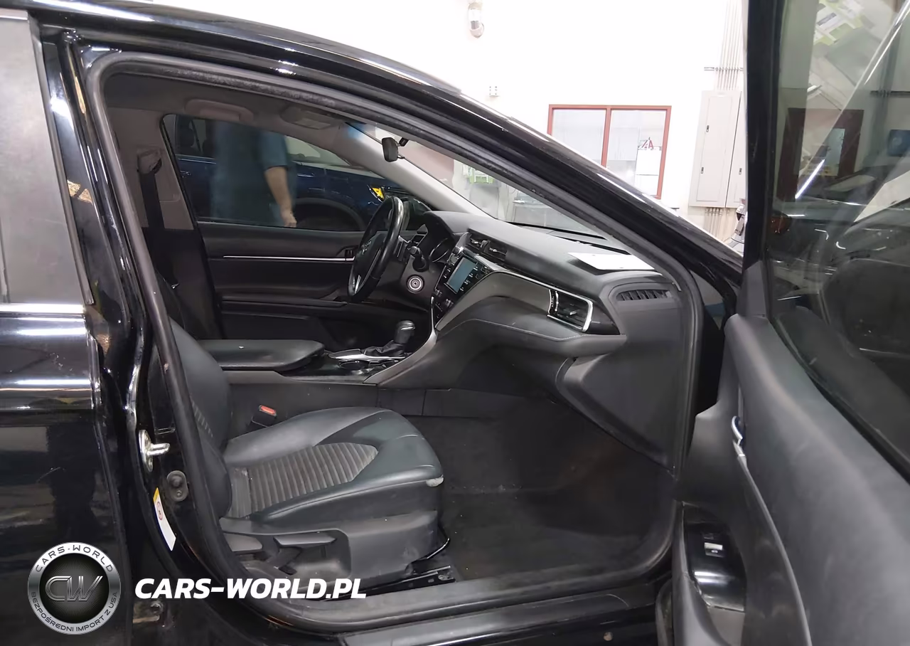 2018 Toyota Camry Se VIN:4T1B11HK4JU151091 - 5