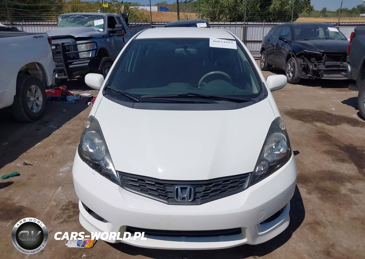 2012 Honda Fit Sport VIN:JHMGE8H59CC041808 - 12