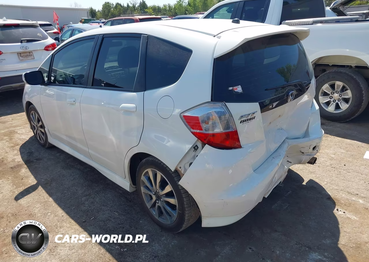 2012 Honda Fit Sport VIN:JHMGE8H59CC041808 - 3