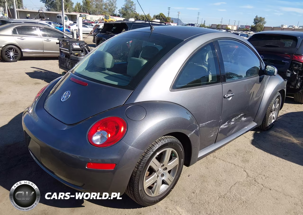 2006 Volkswagen New Beetle 2.5 VIN:3VWRG31C66M410494 - 4