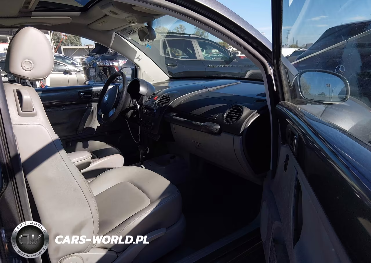 2006 Volkswagen New Beetle 2.5 VIN:3VWRG31C66M410494 - 5