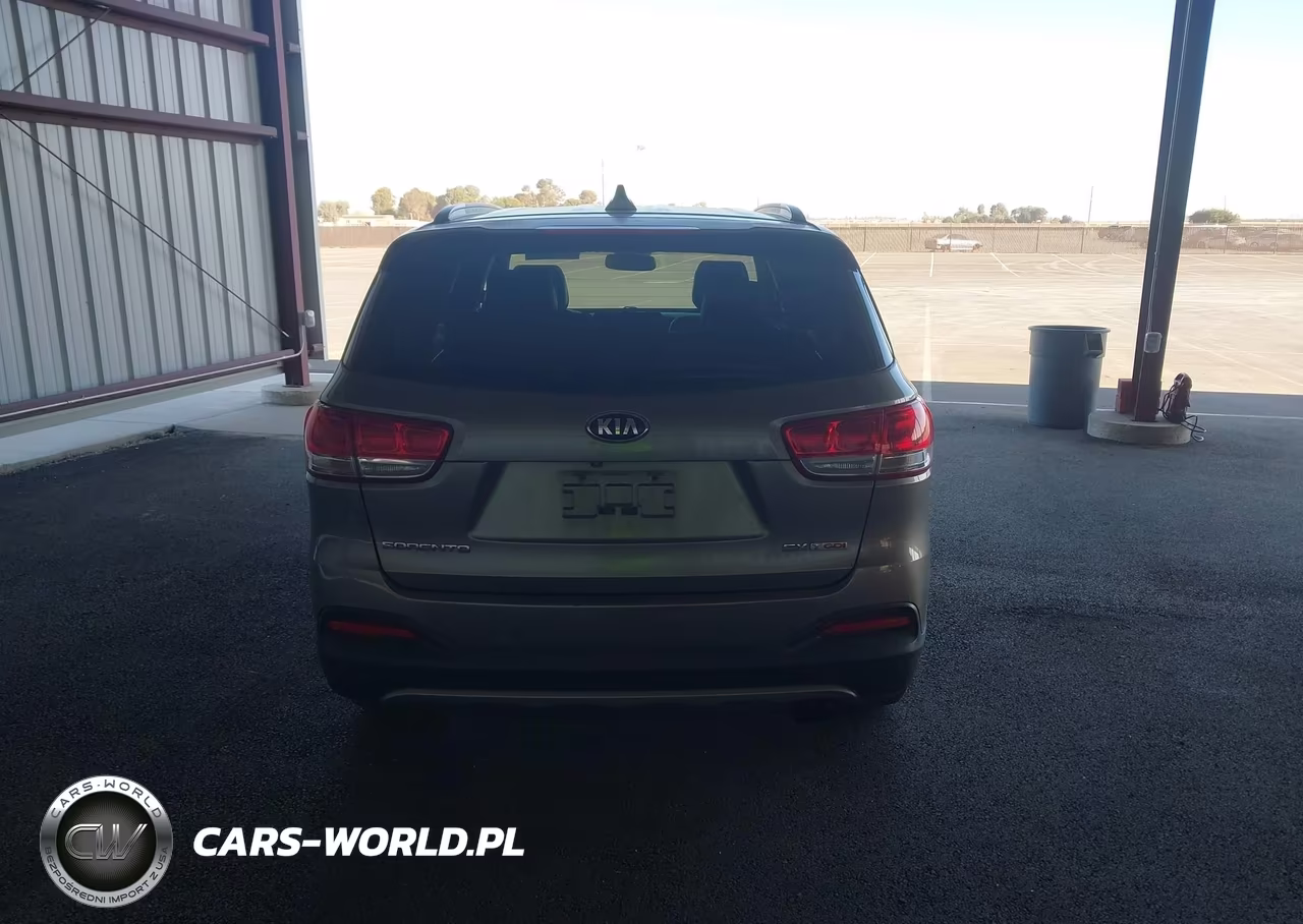 2016 Kia Sorento 2.0T Ex VIN:5XYPHDA19GG032472 - 16