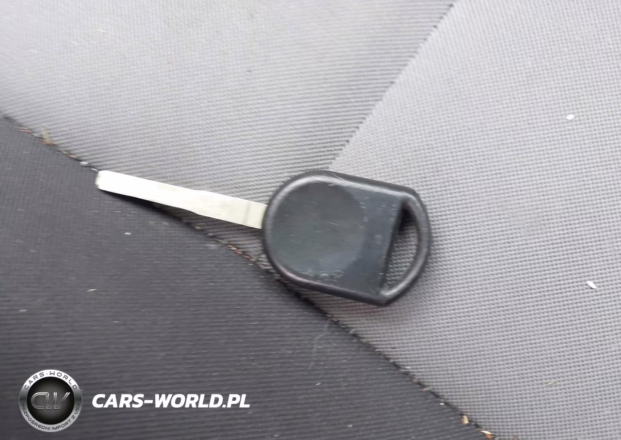 2015 Ford Fiesta S VIN:3FADP4AJXFM190753 - 11