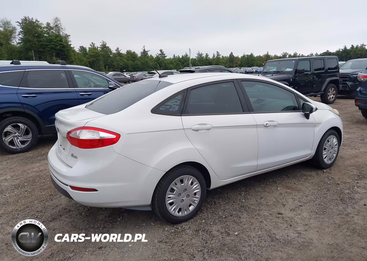 2015 Ford Fiesta S VIN:3FADP4AJXFM190753 - 4