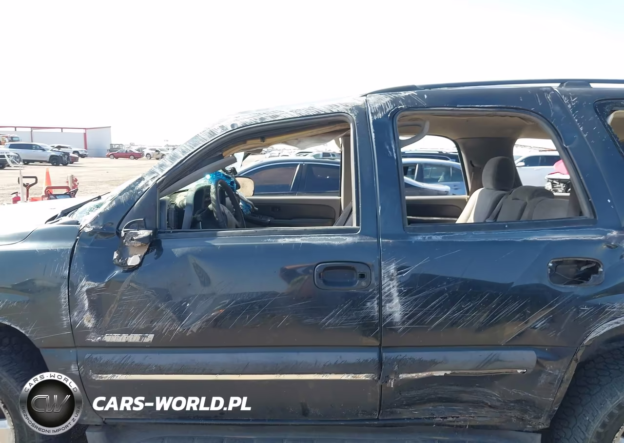 2003 Chevrolet Tahoe Ls VIN:1GNEK13Z43J329144 - 14